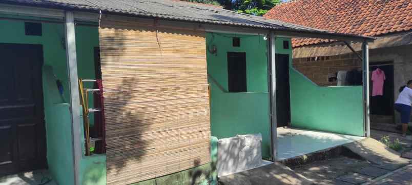 dijual kost perbatasan jelupang dan
