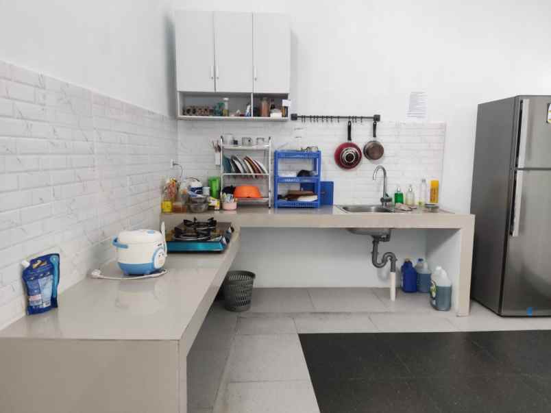 dijual kost pondok cina