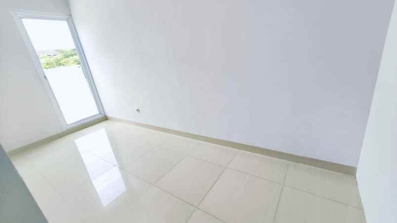 dijual ruko gudang kantor holis regency