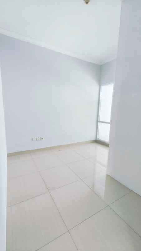 dijual ruko gudang kantor holis regency