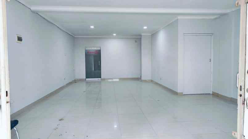 dijual ruko gudang kantor holis regency