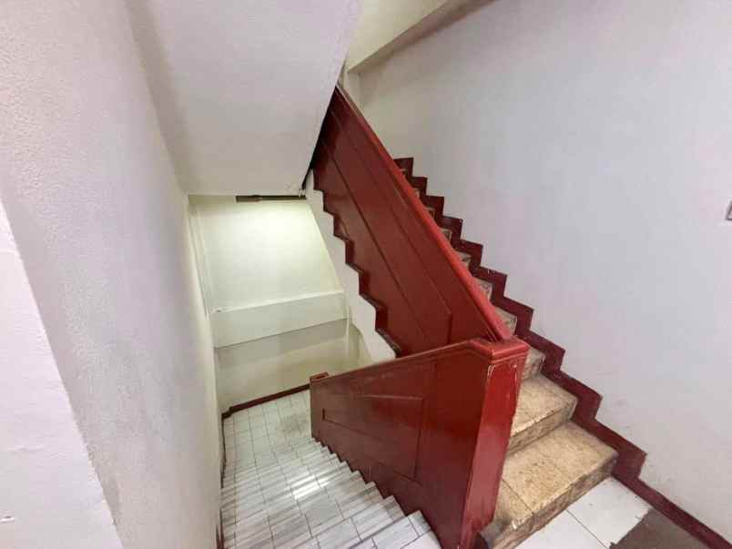 dijual ruko gudang kantor jalan kh hasyim ashari