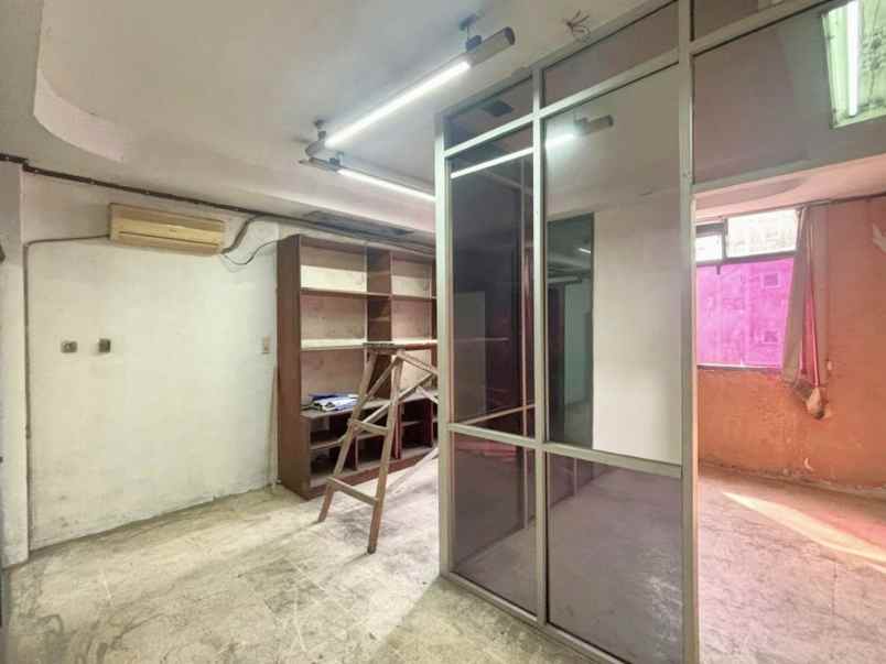 dijual ruko gudang kantor jalan kh hasyim ashari