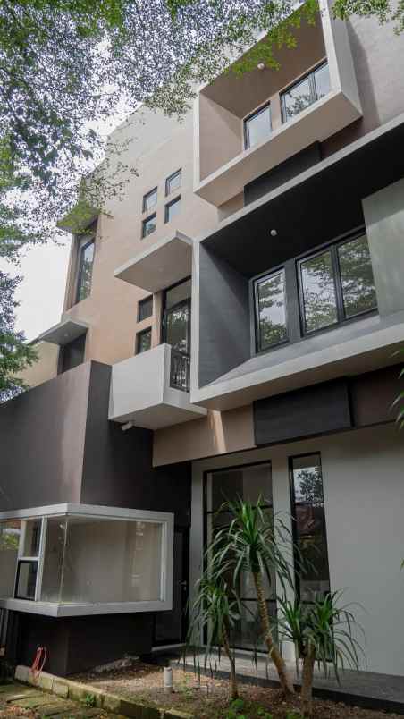 dijual ruko gudang kantor jombang