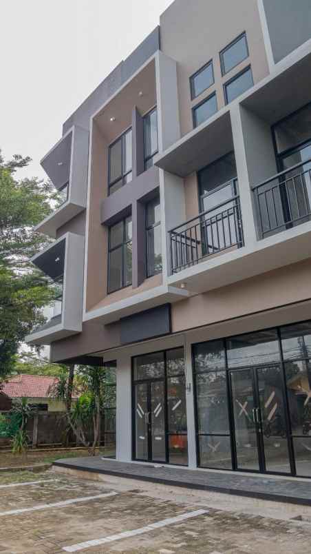 dijual ruko gudang kantor jombang
