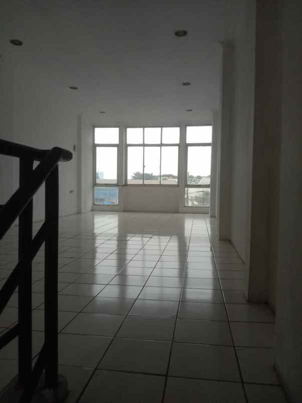 dijual ruko gudang kantor pakulonan