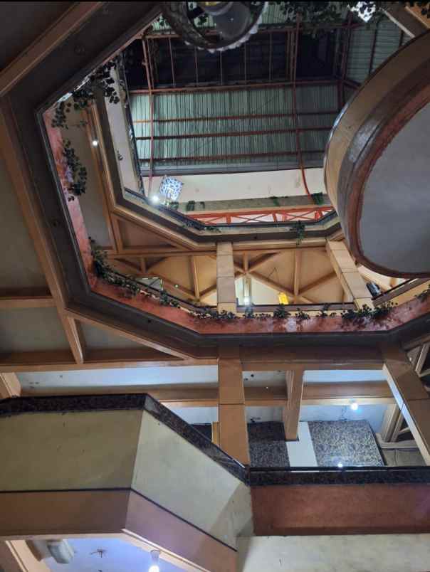 dijual ruko gudang kantor raya manyar