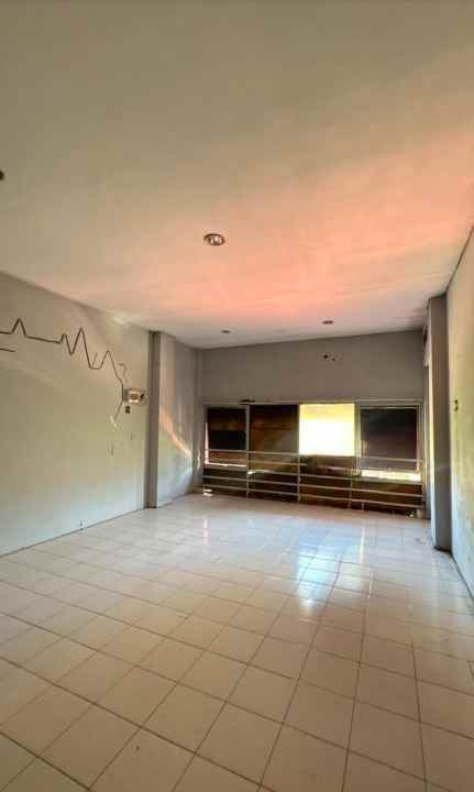 dijual ruko gudang kantor raya nginden semolo