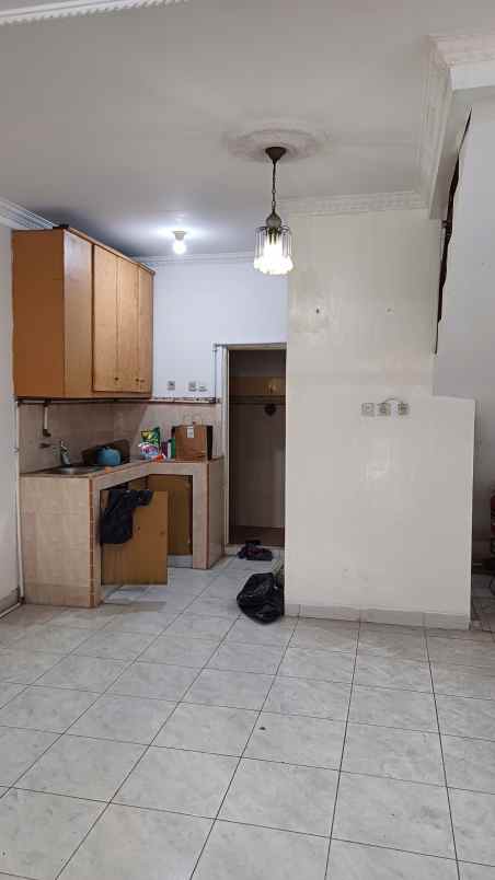 dijual rumah 2 1 4 lantai duri kepa jakarta barat