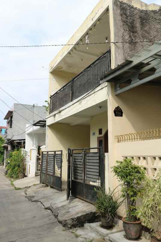 dijual rumah 2 lantai di perumahan bekasi baru