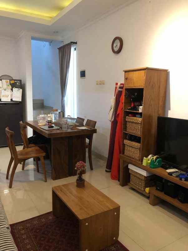 dijual rumah akasia terrace blok a13