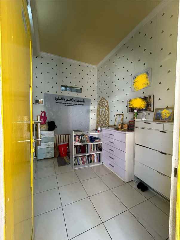 dijual rumah antapani