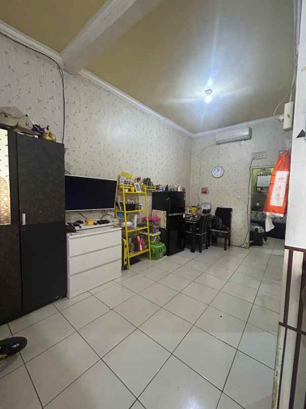 dijual rumah antapani