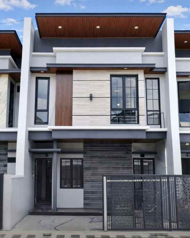 dijual rumah araya 2