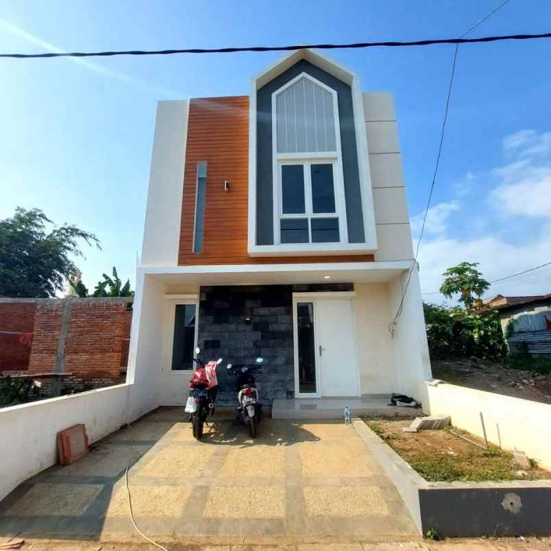 dijual rumah asrikaton pakis malang