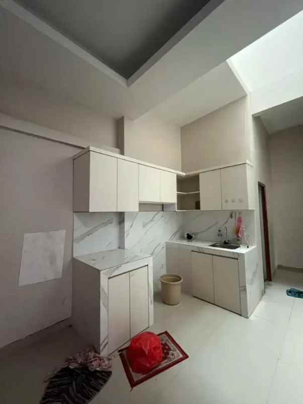 dijual rumah babatan indah surabaya