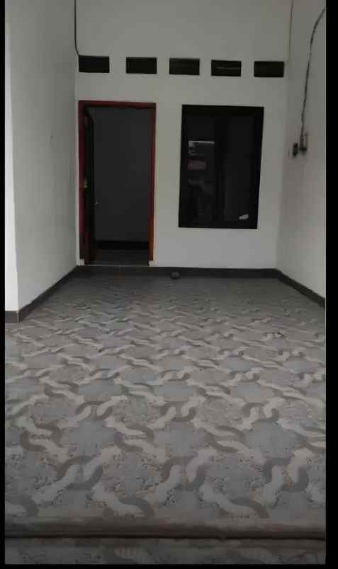 dijual rumah babatan indah wiyung