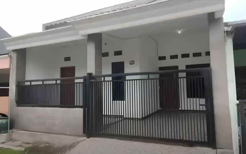 dijual rumah babatan indah wiyung