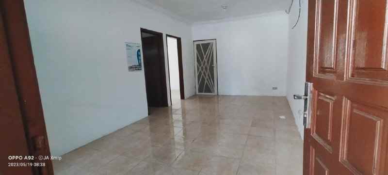 dijual rumah babatan pantai