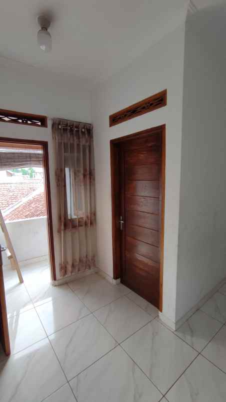 dijual rumah bangunan baru
