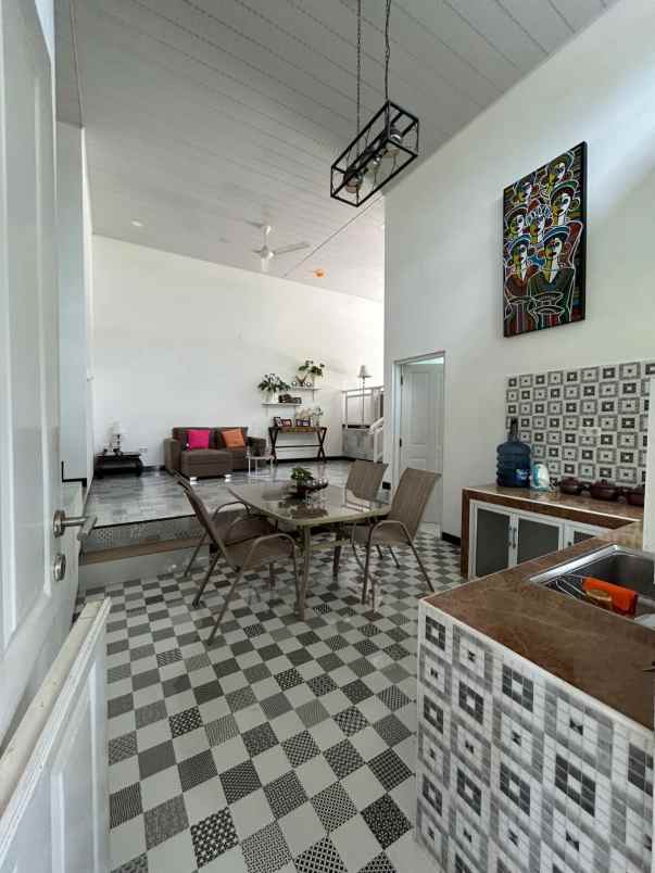 dijual rumah bangunan baru dengan view di salatiga