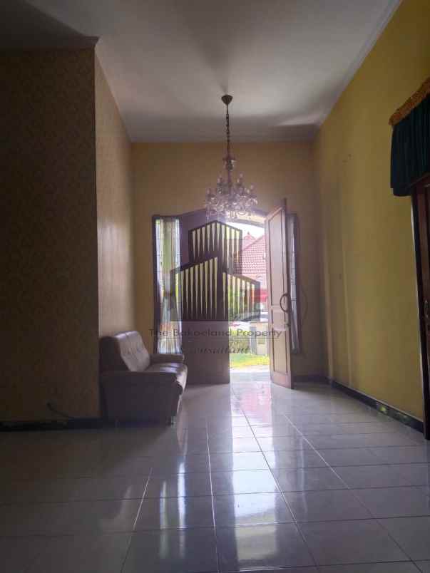 dijual rumah banyumanik