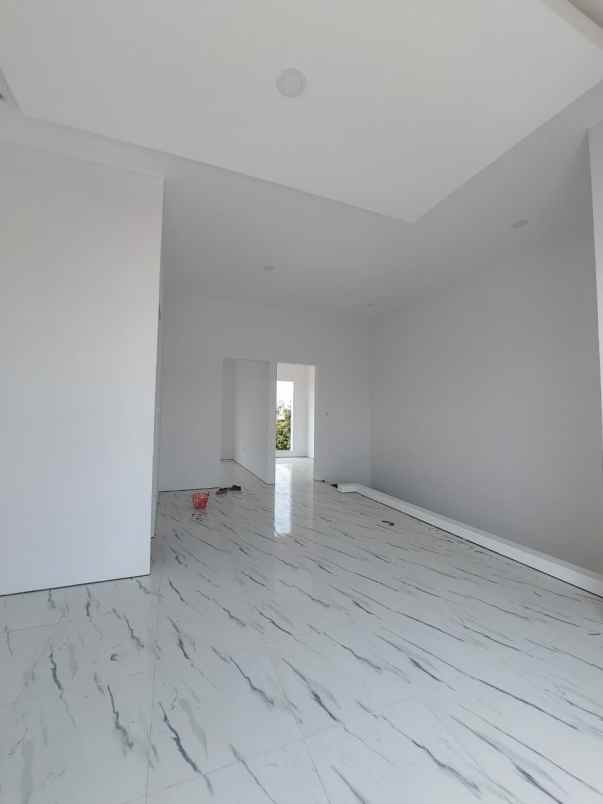 dijual rumah baru minimalis lokasi bantaran