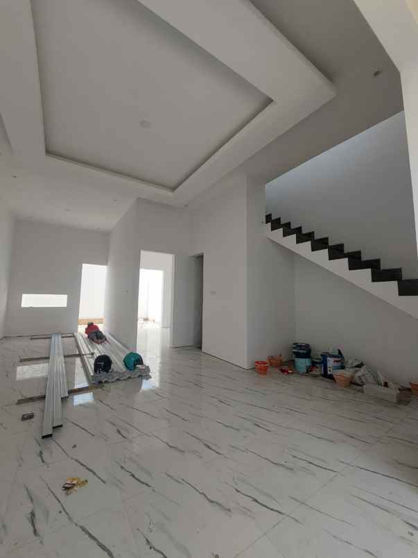 dijual rumah baru minimalis lokasi bantaran