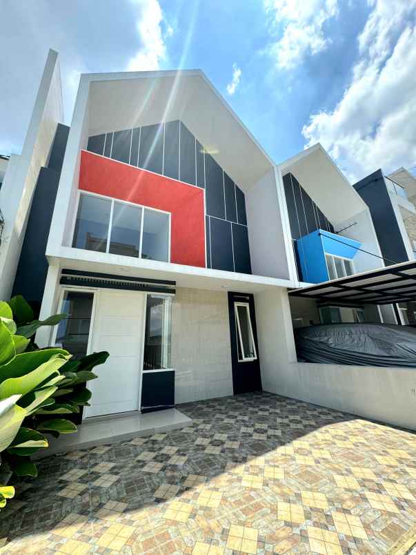 dijual rumah baru minimalis siap huni lokasi malang