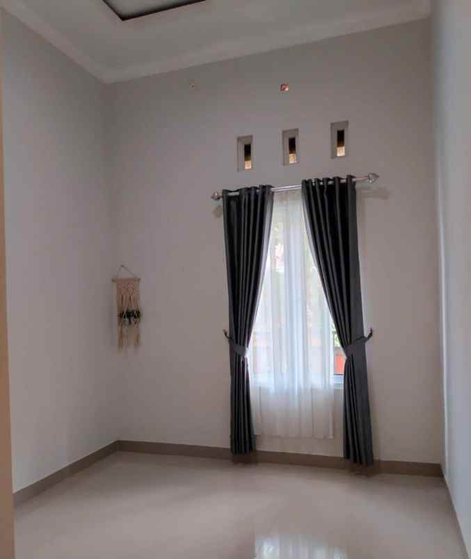 dijual rumah berbah