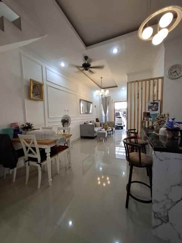dijual rumah bintara