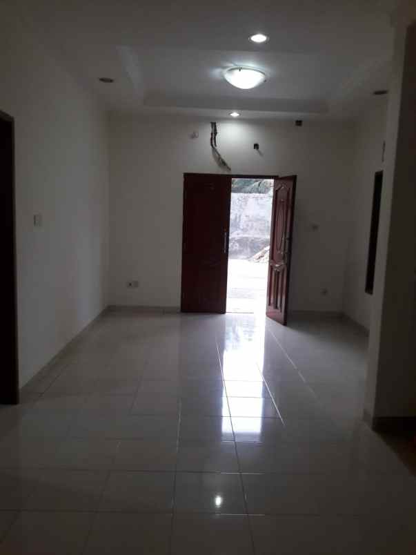 dijual rumah bintaro pesanggrahan