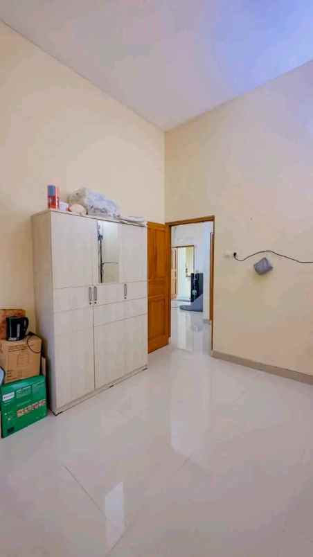 dijual rumah blok o