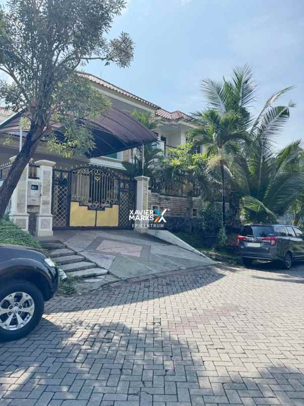 dijual rumah bukit darmo golf