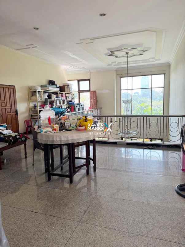 dijual rumah bukit darmo golf