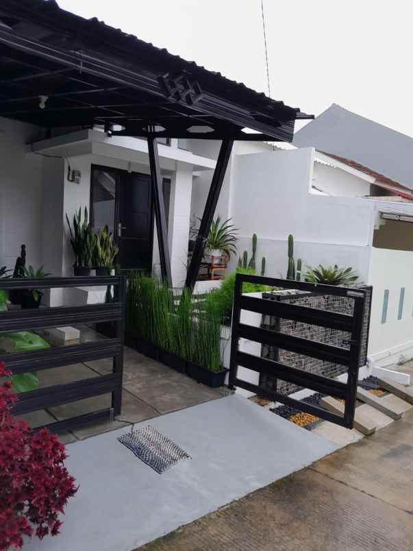 dijual rumah bukit rancamaya residence