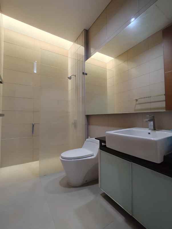 dijual rumah cempaka putih