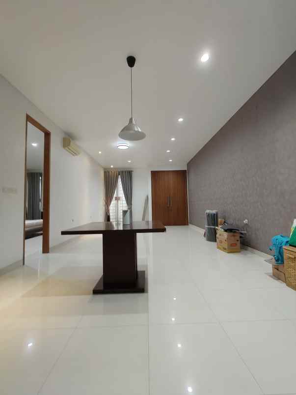 dijual rumah cempaka putih
