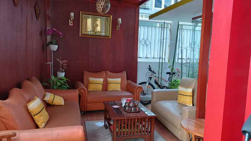 dijual rumah ciawitali