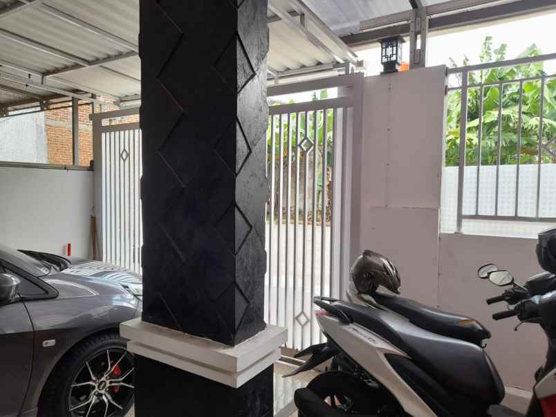 dijual rumah ciawitali