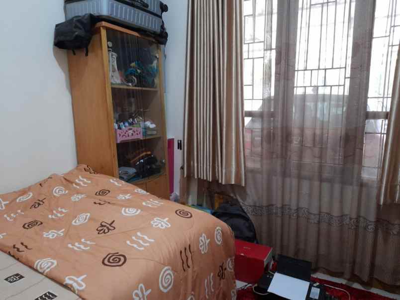 dijual rumah ciawitali