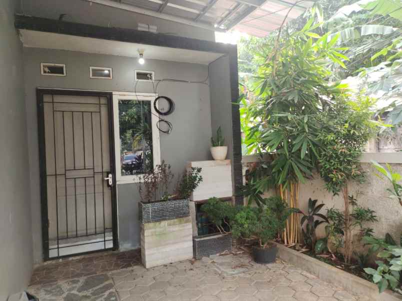 dijual rumah cibubur villa 2