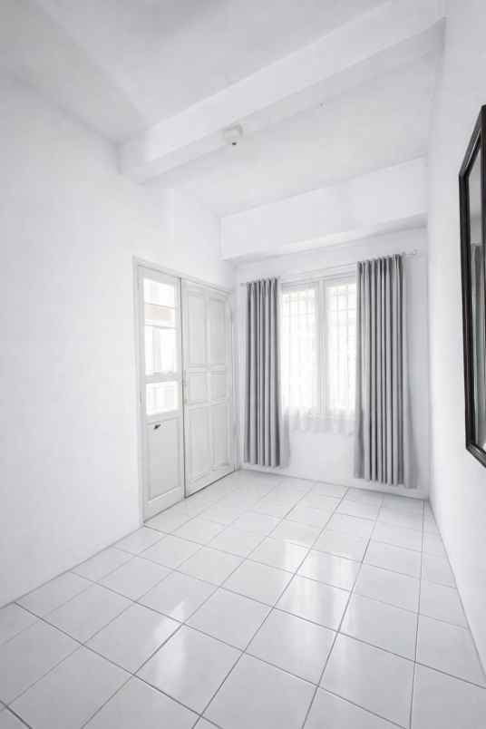 dijual rumah cipageran 1