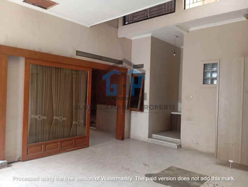 dijual rumah cisangkan