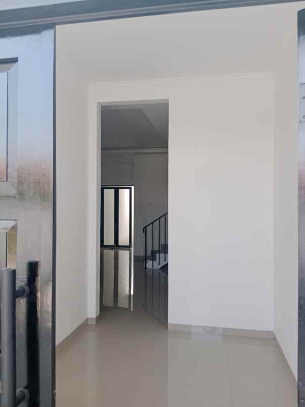 dijual rumah cisaranten kulon