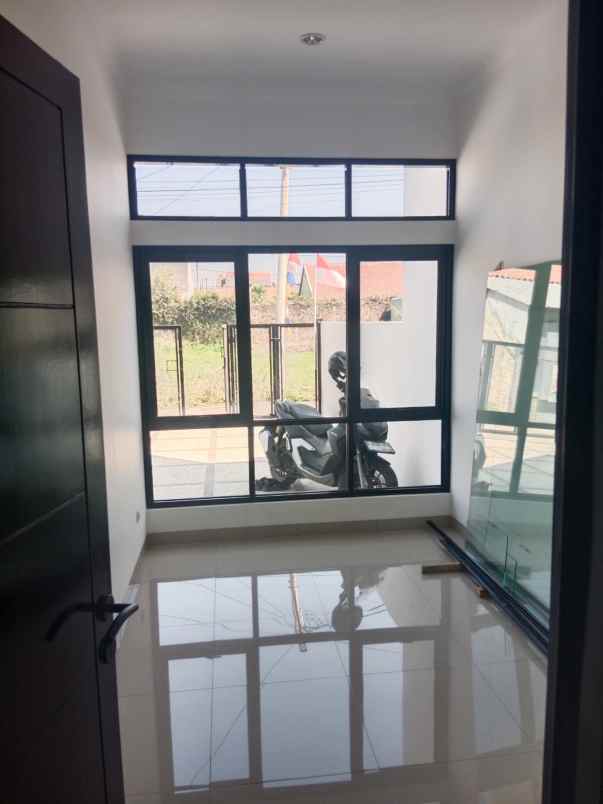 dijual rumah cisaranten kulon