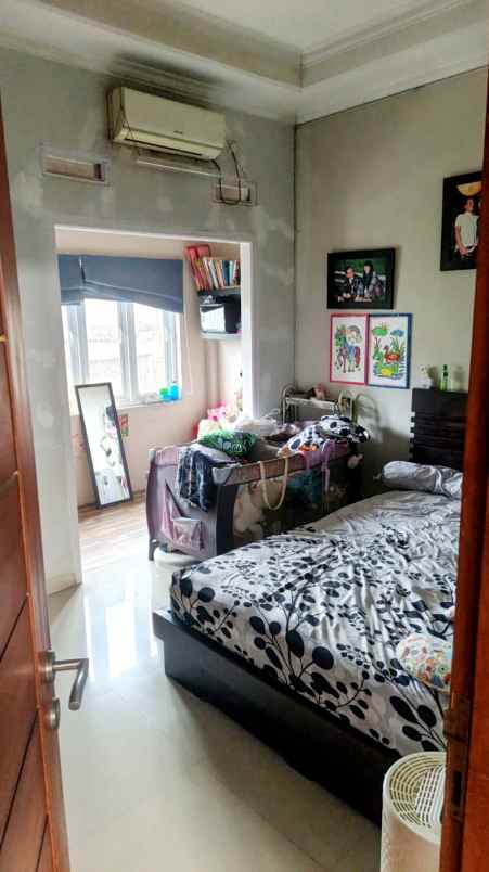 dijual rumah cisaranten kulon