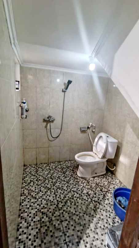 dijual rumah cisaranten kulon