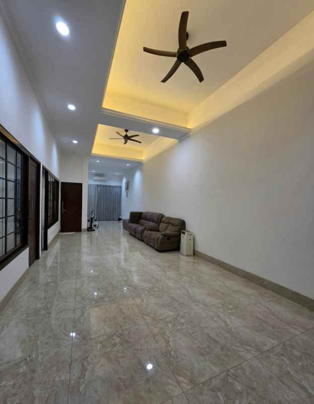 dijual rumah citra 1