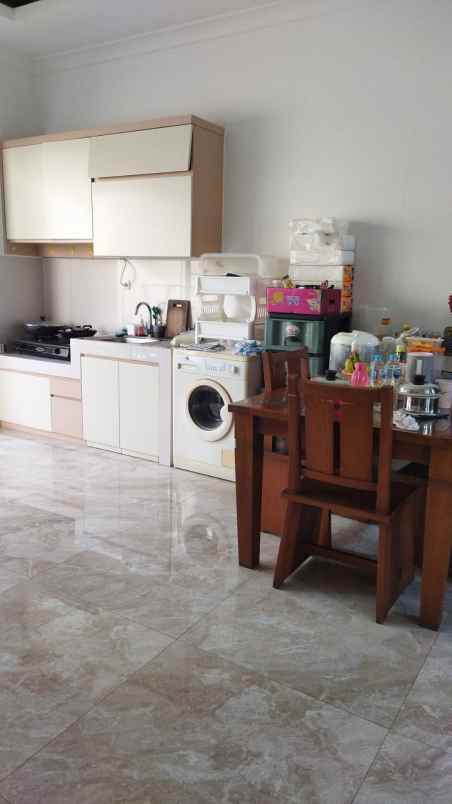 dijual rumah citra raya